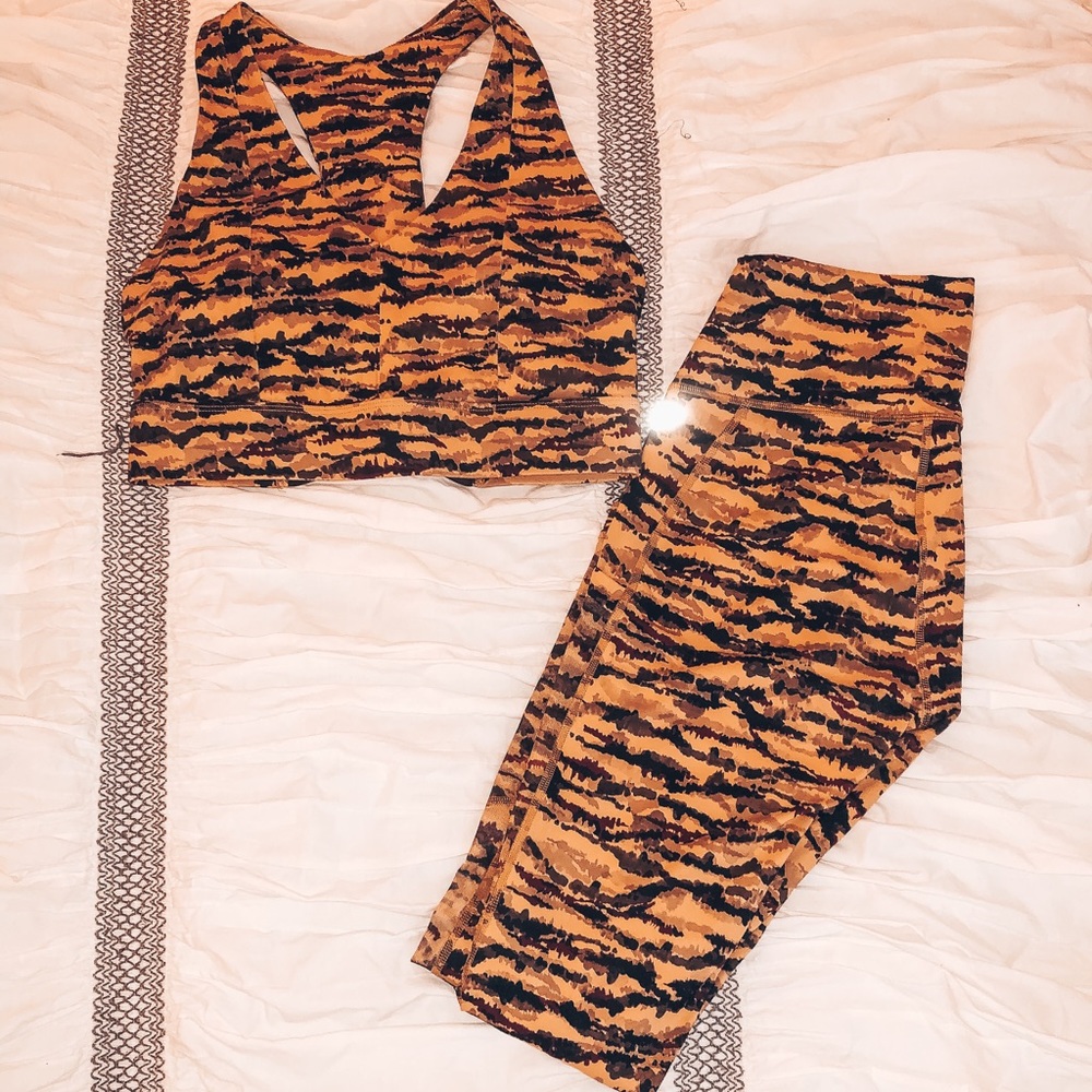 Fabletics Matching Workout Set